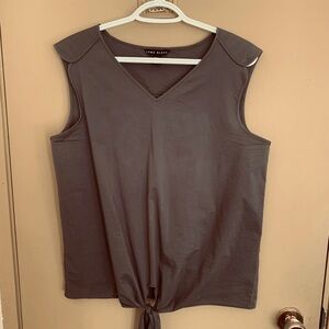 Olive sleeveless top, very light material, medium but fits like a large.